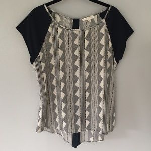 Button-Back Patterned Top